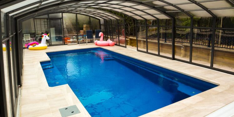 Benefits of Hiring Professional Concrete Pool Builders in Sydney