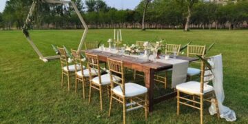 Wholesale Chiavari Chairs For Events Rental: Premium Furniture Solutions by Blossom Furnishings